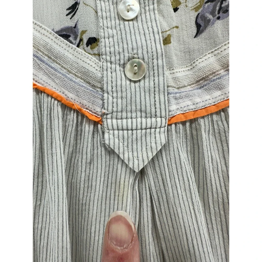 Free People Striped Floral Sheer Yoke Tunic Blouse Gray White Small FLAWED